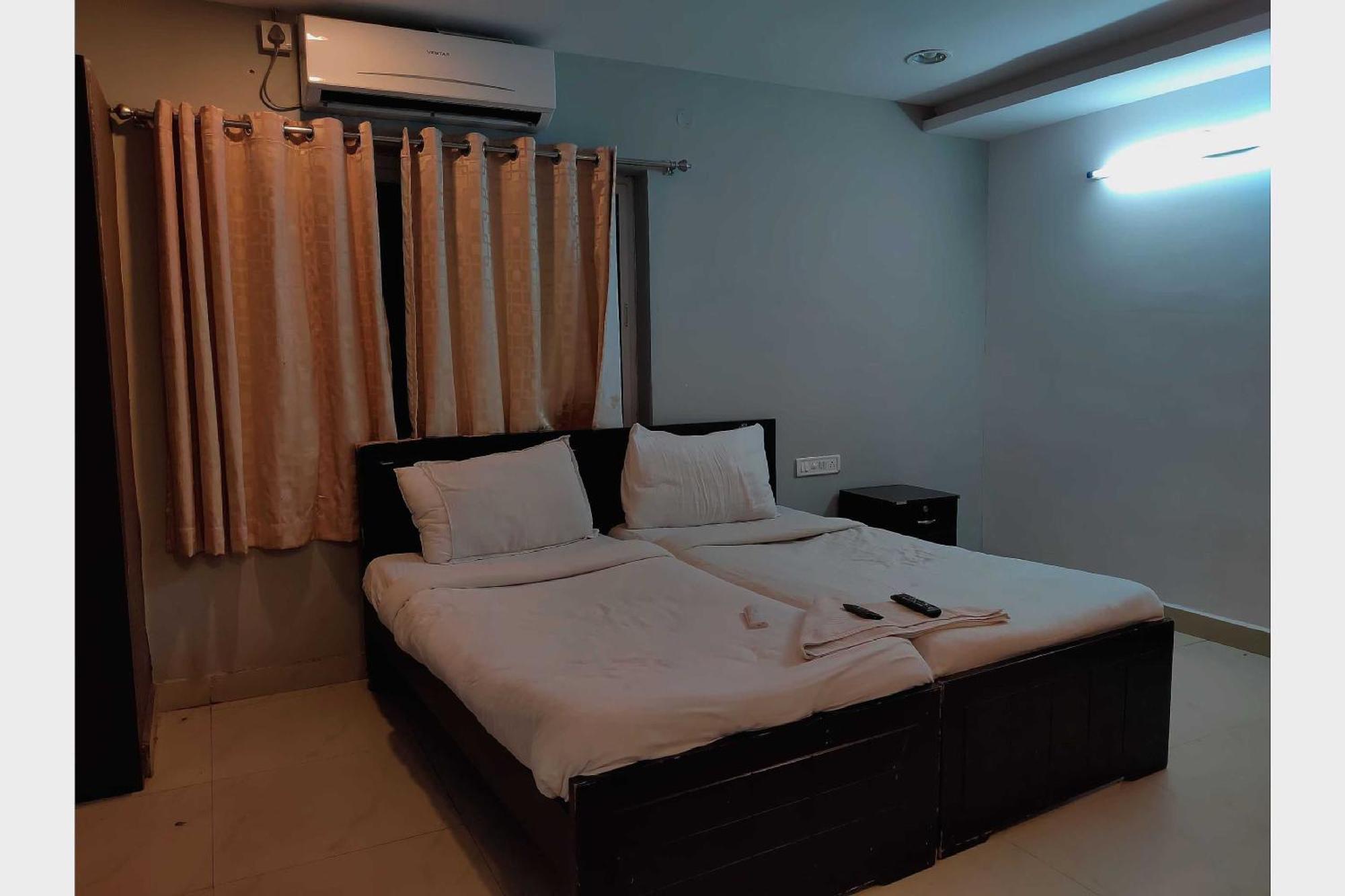 OYO 28296 White Solitaire Ludhiana Extérieur photo